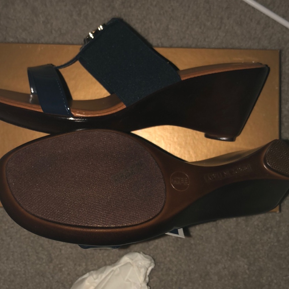 Sandles/shoe - Picture 5 of 6